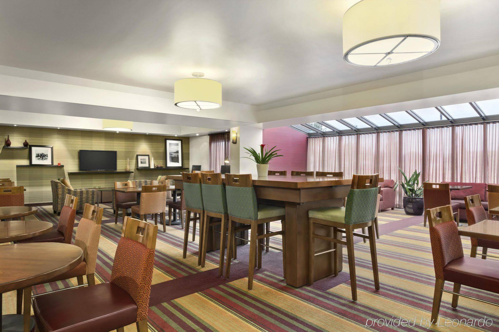 Hampton Inn Portland Airport Dış mekan fotoğraf