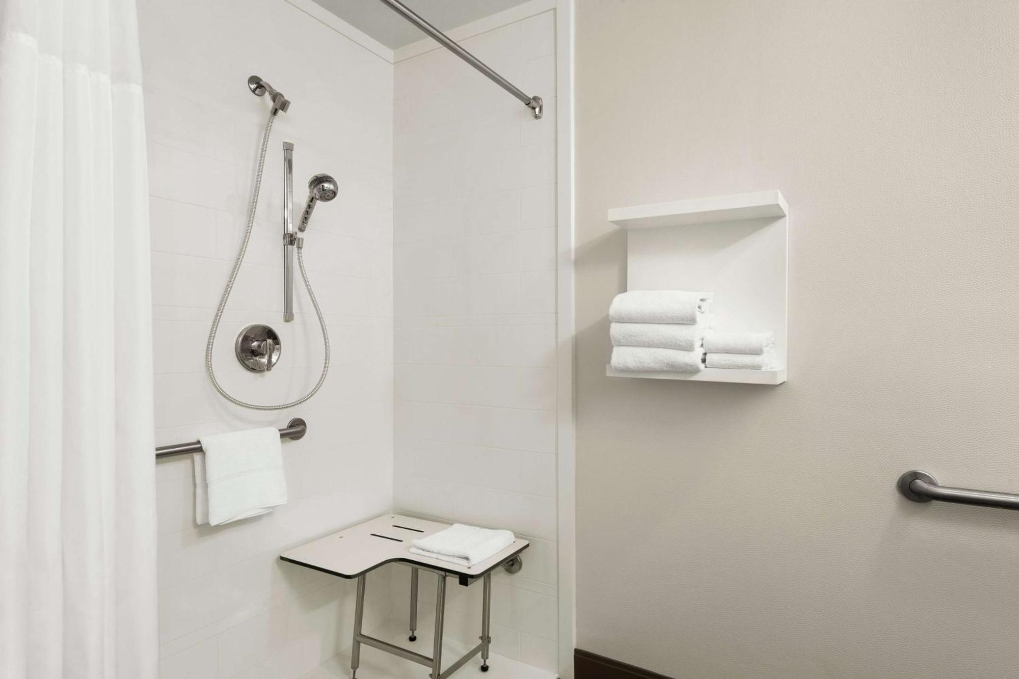 Hampton Inn Portland Airport Dış mekan fotoğraf