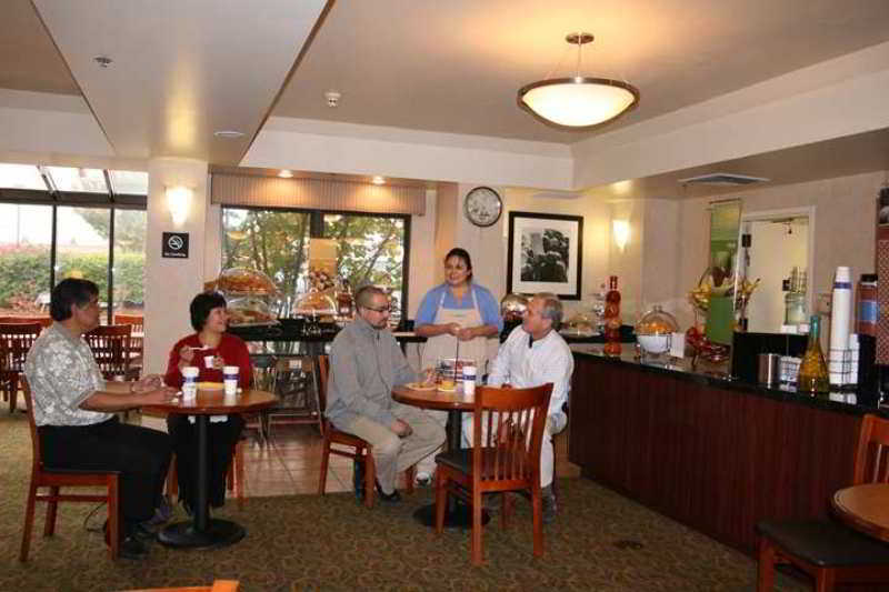 Hampton Inn Portland Airport Dış mekan fotoğraf